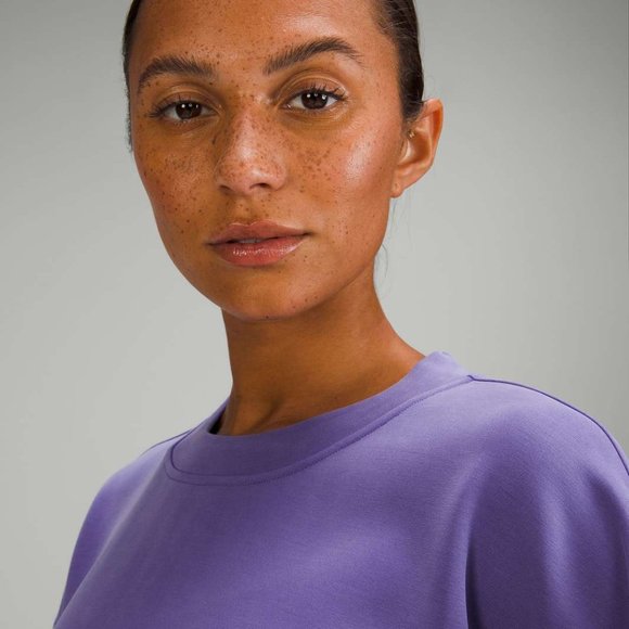 NWOT Lululemon Perfectly Oversized Cropped Crew *Softstreme - Charged Indigo - Picture 4 of 8